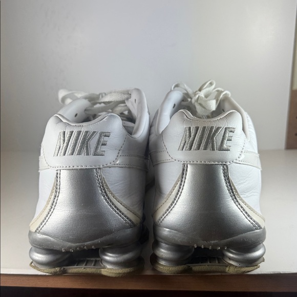 Nike Shox 2 Classic White Metallic Size 11.5 Men’s Sneakers - Picture 4 of 12